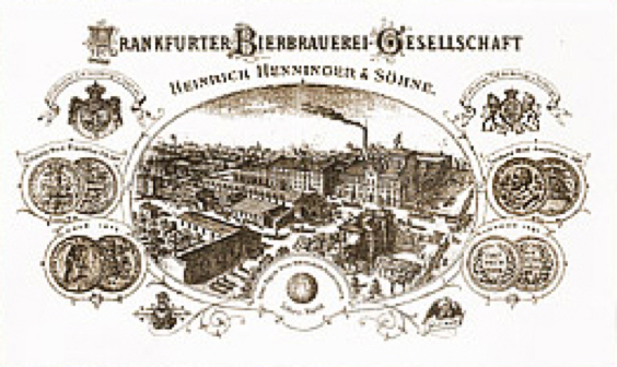 Historische Illustration einer Großbrauerei umgeben von Emblemen und Ornamenten.